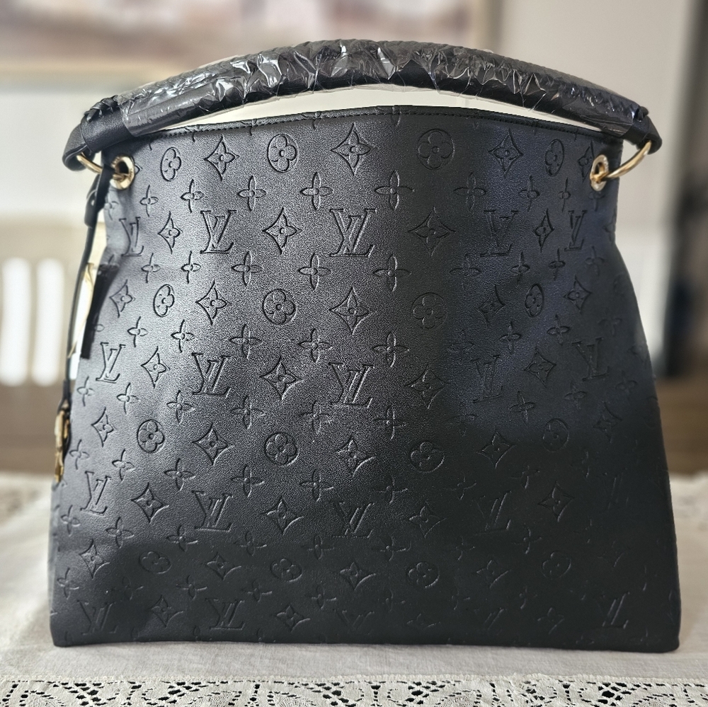 NEW L V logo Large bag purse